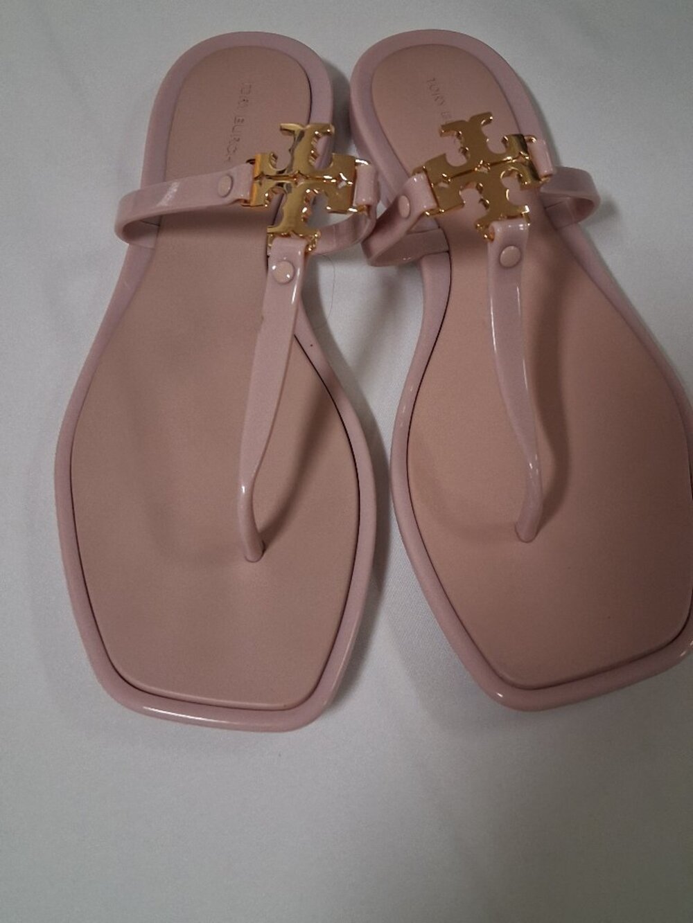 Tory Burch Roxanne Jelly Sandals in Meadowsweet/Gold – Women’s Size 8M